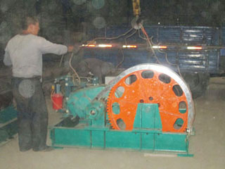 ��?y��)P(y��ng)ʽ���]�C(j��)