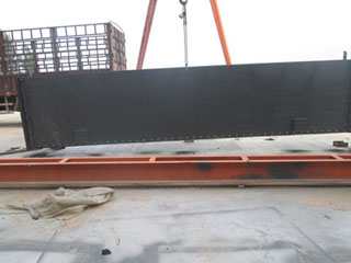 ����P���T